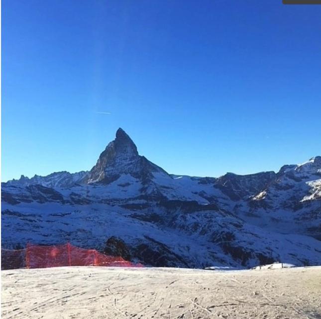 Haus Valaisia - Randa Bei Zermattアパートメント エクステリア 写真